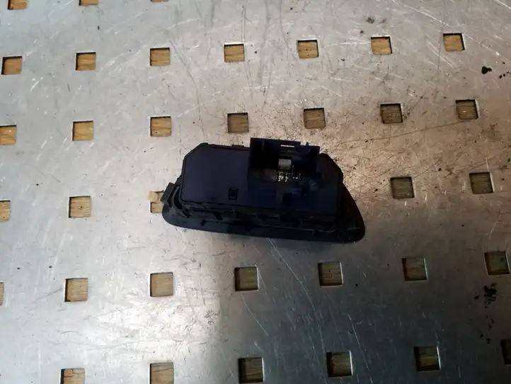 Citroen C5 (2008 - 2017) 9682436777 Другие включатели / ручки/ переключатели — фото 2