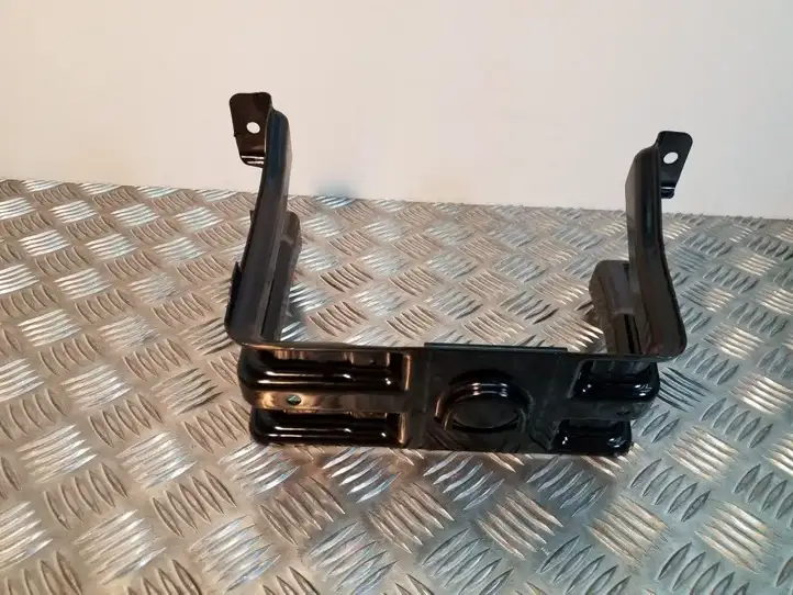 Audi A4 S4 B8 8K (2007 - 2011) 8K0802715A Кронштейн запасного колеса — фото 4