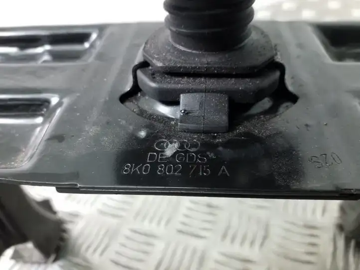 Audi A5 8T 8F (2007 - 2011) 8K0802715A Болт крепления запасного колеса — фото 4
