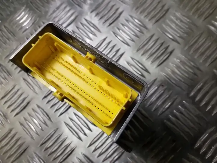 Volkswagen PASSAT B7 (2011 - 2014) 5N0959655A Блок управления SRS — фото 2