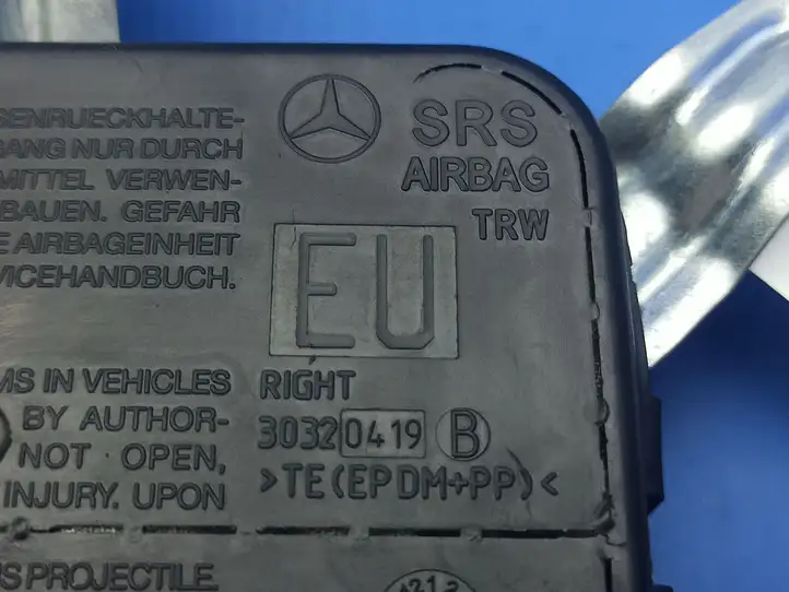 Mercedes-Benz C W203 (2000 - 2007) A2038602605 Подушка безопасности двери — фото 4