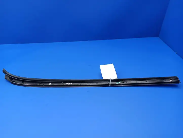 Mercedes-Benz E C207 W207 (2009 - 2017) A2076900462 Накладка стоек лобового стекла — фото 7