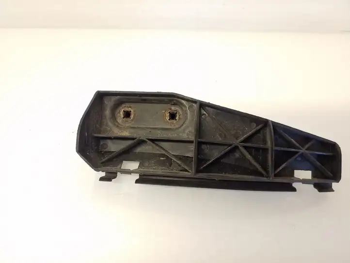 Toyota Corolla Verso E121 (2004 - 2007) 525630F010 Кронштейн заднего бампера — фото 2