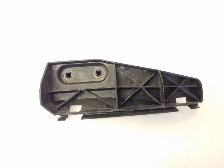 Toyota Corolla Verso E121 (2004 - 2007) 525630F010 Кронштейн заднего бампера — фото 2