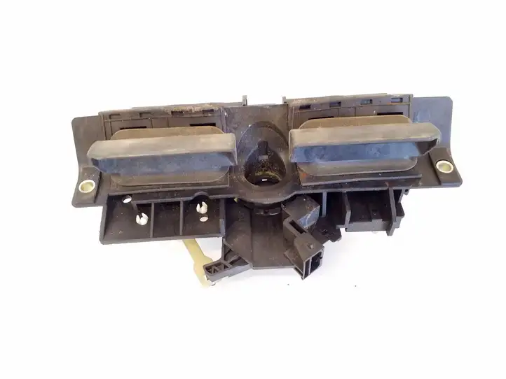 Audi A3/S3 8L (1996 - 2000) 8D9827565HJ Ручка крышки багажника — фото 1