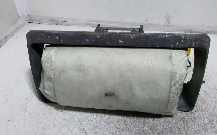 Chrysler Voyager (2004 - 2007) P04680889AD Подушка безопасности пассажира — фото 4