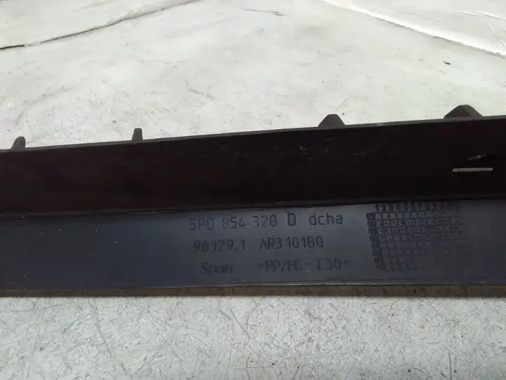 Seat Altea (2004 - 2009) 5P0854542G Накладка стоек лобового стекла — фото 4