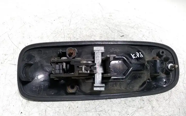 Chrysler Voyager (2004 - 2007) Наружная ручка раздвижной двери — фото 2