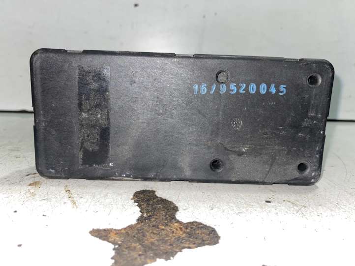 4A0862257A Audi A4 S4 B6 8E 8H Centrinio užrakto vakuuminė pompa