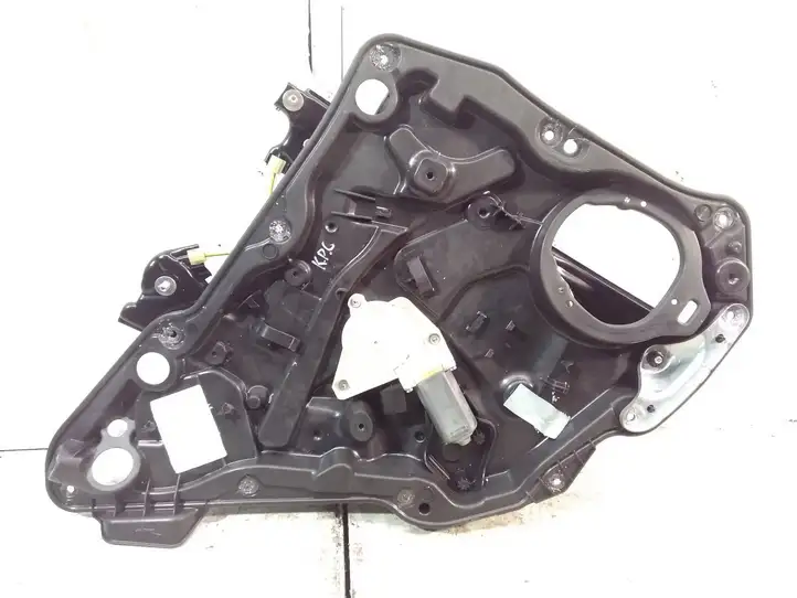 Mercedes-Benz CLA C117,X117,W117 (2013 - 2019) A2047602134 Стеклоподъемник передней двери (комплект) — фото 1