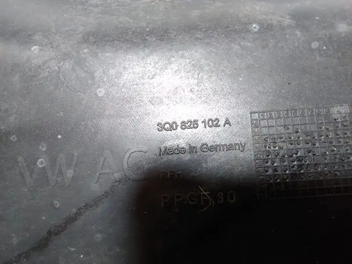 Volkswagen PASSAT B8 (2015 - ) 3Q0825102A Защита днища задней части — фото 3