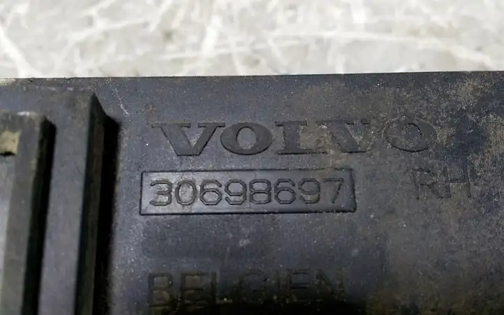 Volvo V50 (2004 - 2008) 30698697 Кронштейн заднего бампера — фото 2