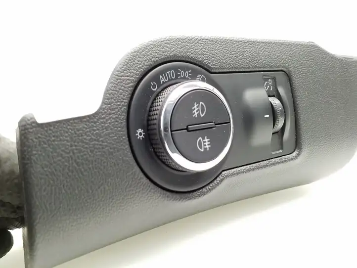 Opel Insignia A (2008 - 2017) 13268707 Включатель фонарей — фото 3
