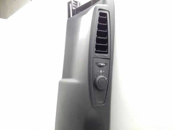 Citroen C4 I Picasso (2006 - 2013) 9677772477 Нижняя обшивка стойки B — фото 3