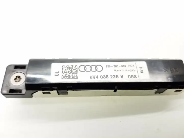 Audi A3/S3 8V (2012 - 2016) 8V4035225B Усилитель антенны — фото 2