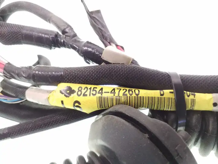 Toyota Prius+ (ZVW40) (2011 - 2018) 8215447260 Проводка задней двери — фото 3