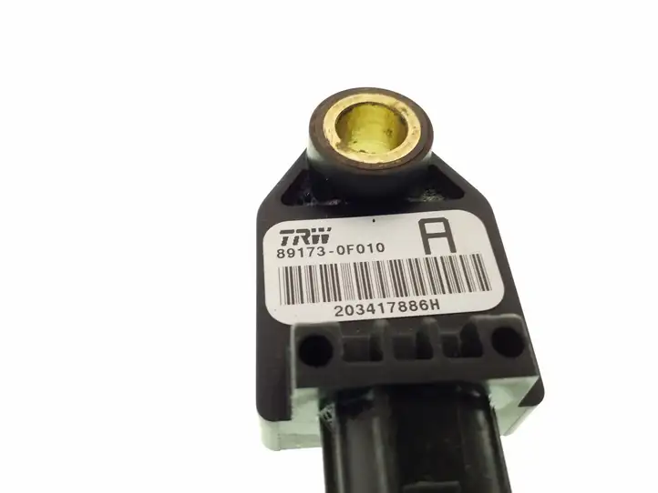 Toyota Corolla Verso E121 (2004 - 2007) 891730F010 Датчик удара SRS — фото 3