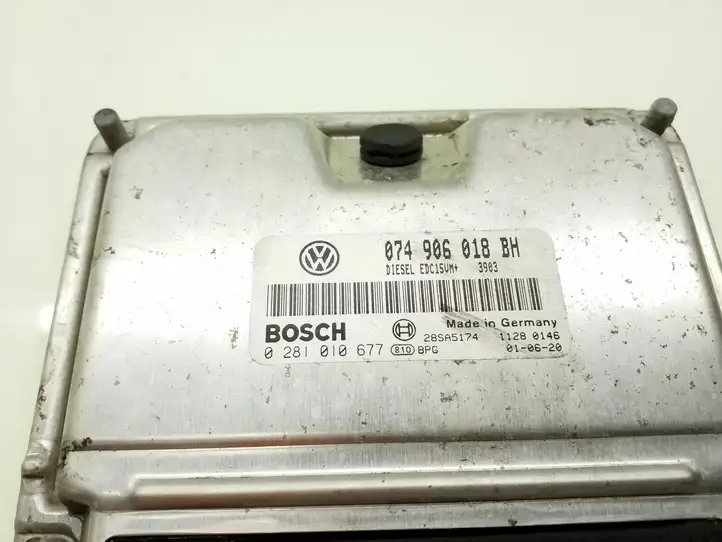 Volkswagen Transporter - Caravelle T4 (1990 - 2003) 074906018BH Блок управления двигателем (ЭБУ) — фото 3