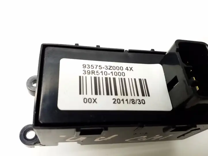 Hyundai i40 (2015 - ) 935753Z000 Блок кнопок стеклоподъемников — фото 4