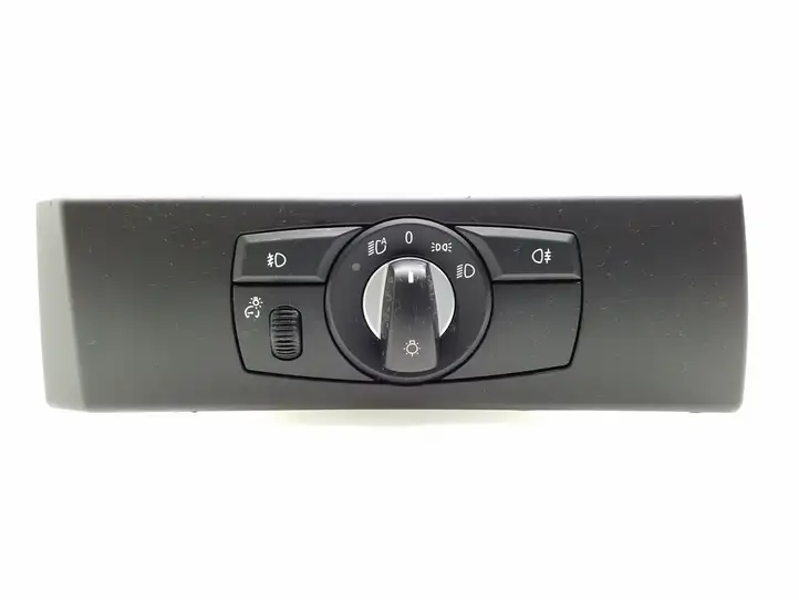 BMW 5 E60 E61 (2004 - 2010) 6988565 Включатель фонарей — фото 1