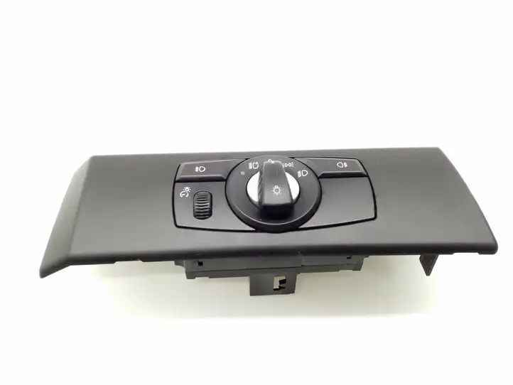 BMW 5 E60 E61 (2004 - 2010) 6988565 Включатель фонарей — фото 3
