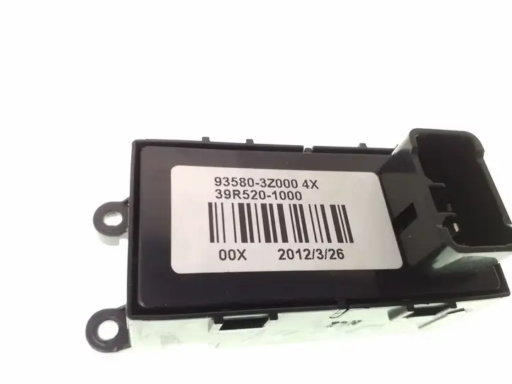 Hyundai i40 (2015 - ) 935803Z000 Блок кнопок стеклоподъемников — фото 4