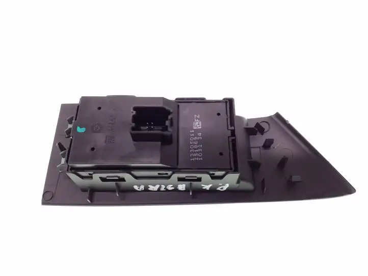 Opel Astra J (2009 - 2012) 13305011 Кнопка стеклоподъемников — фото 4