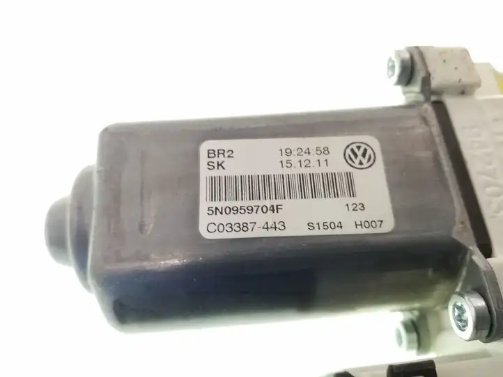 Volkswagen Tiguan (2007 - 2011) 5N0959704F Стеклоподъемник задней двери — фото 3