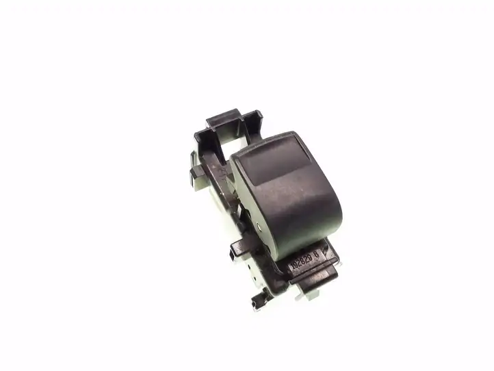 Toyota Auris 150 (2006 - 2012) Кнопка стеклоподъемников — фото 2