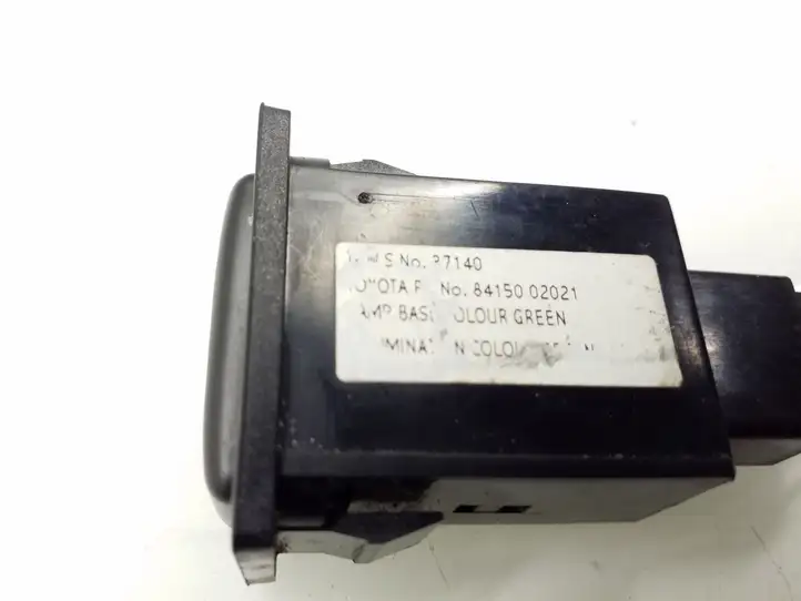Toyota Corolla E120 E130 (2004 - 2007) 8415002020 Другие включатели / ручки/ переключатели — фото 4