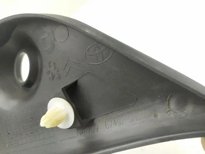 Toyota Aygo AB10 (2005 - 2008) 674920H010 Пластиковая отделка зеркала — фото 3