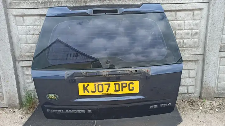 Land Rover Freelander 2 - LR2 (2006 - 2010) Крышка багажника — фото 1