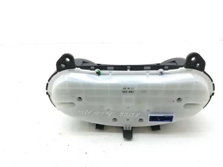 Opel Astra (2015 - 2020)  39102854 Спидометр (приборный щиток)