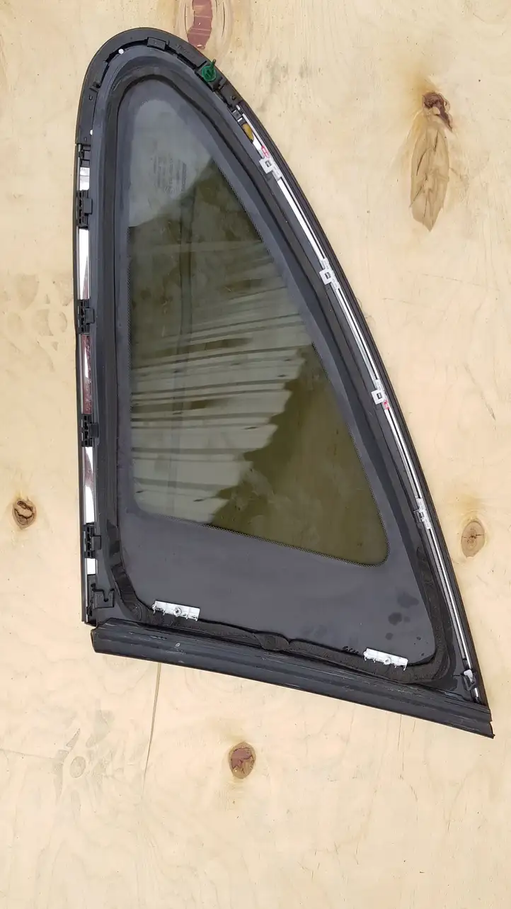 Honda CR-V (2006 - 2009) Заднее боковое стекло — фото 3