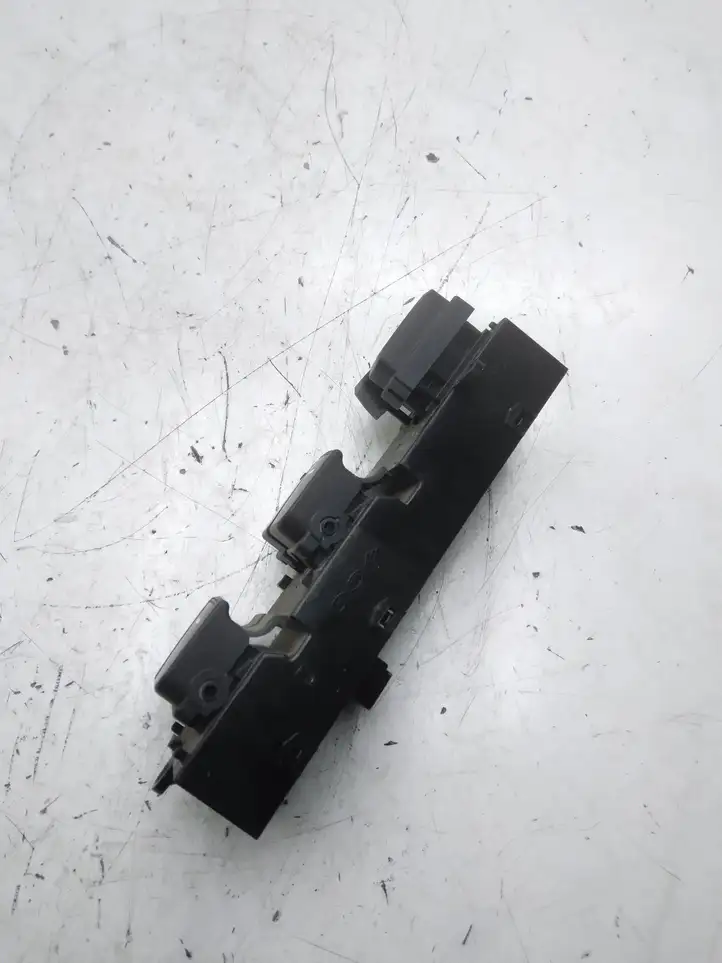 Kia Optima (2010 - 2013) 935702T020 Кнопка стеклоподъемников — фото 2
