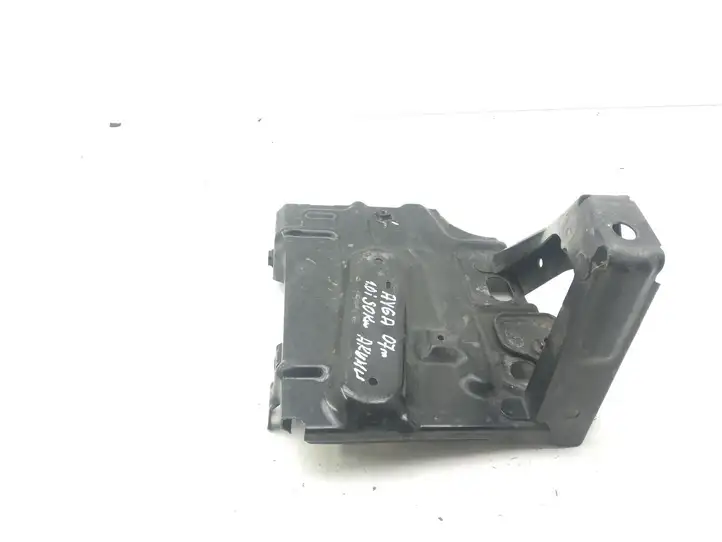 Toyota Aygo AB10 (2005 - 2008) 537711107 Площадка аккумулятора — фото 4