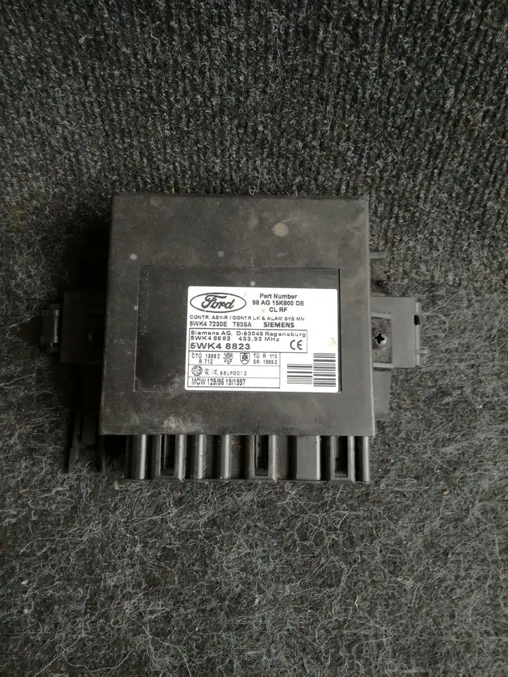Ford Focus (1998 - 2004) 98AG15K600DE Модуль комфорта — фото 1