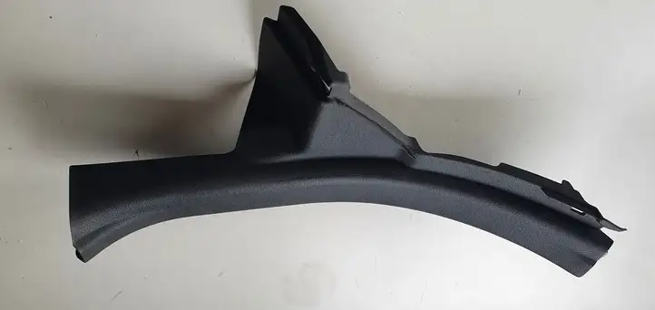 Toyota Yaris (2012 - 2014) Внутренняя отделка заднего порога — фото 1