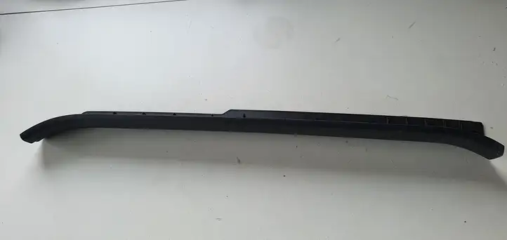Toyota Yaris (2012 - 2014) Внутренняя отделка переднего порога — фото 3