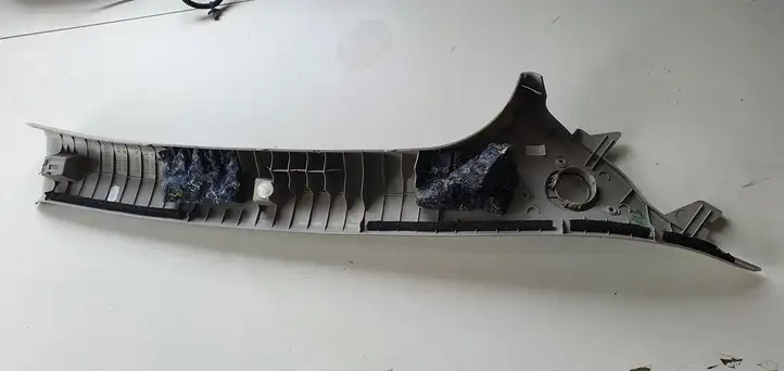 Toyota Yaris (2012 - 2014) Обшивка стойки A — фото 3