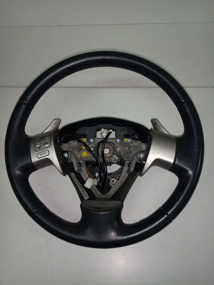 Toyota Auris 150 (2006 - 2012) Руль — фото 1