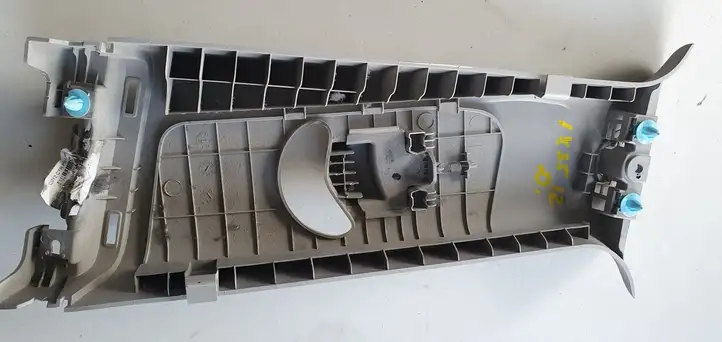 Hyundai ix35 (2009 - 2013)   Отделка ремня безопасности