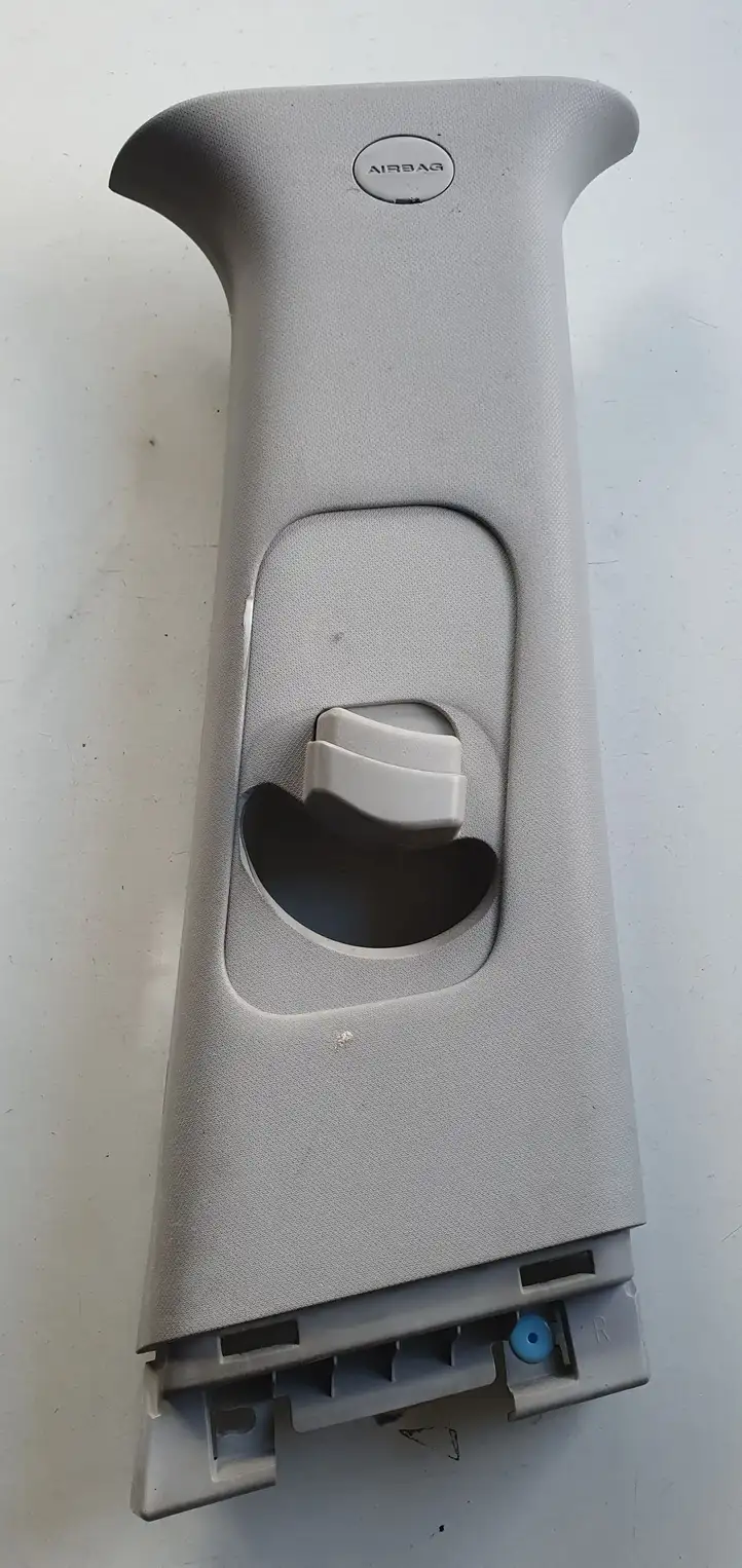 Hyundai ix35 (2009 - 2013)   Отделка ремня безопасности