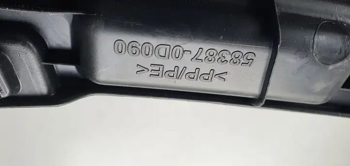 Toyota Yaris (2012 - 2014) Отделка замка — фото 4