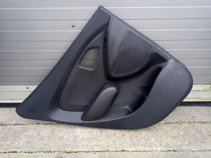 Hyundai ix35 (2009 - 2013) Обшивка задней двери — фото 1