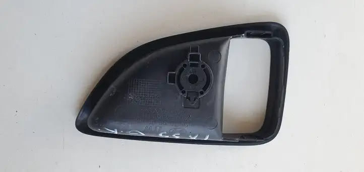 Hyundai ix35 (2009 - 2013) Прочая отделка задней двери — фото 3