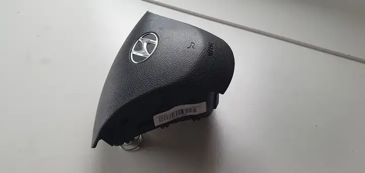 Hyundai i30 (2012 - 2015) Подушка безопасности руля — фото 4