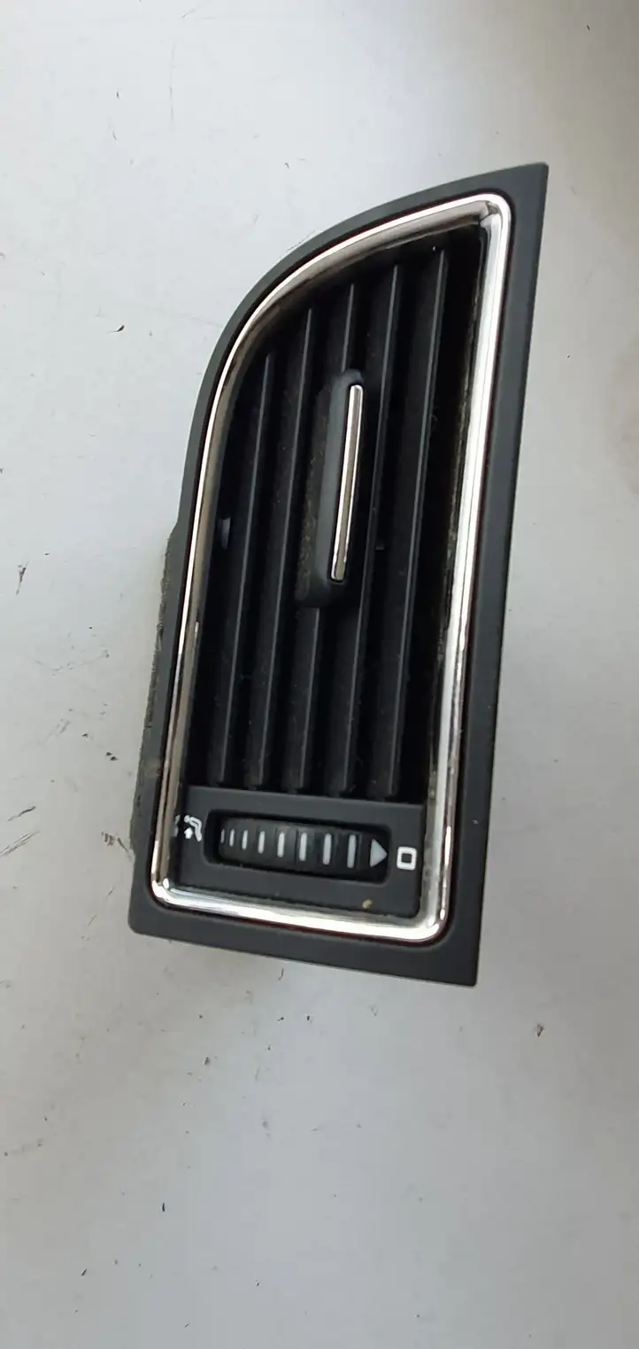 Skoda Superb B6 (3T) (2008 - 2015) Боковой воздушный дефлектор — фото 7