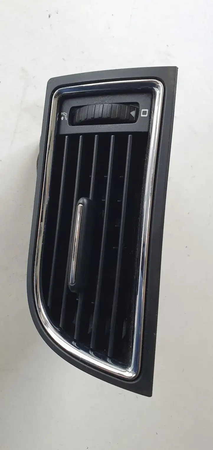 Skoda Superb B6 (3T) (2008 - 2015) Боковой воздушный дефлектор — фото 1