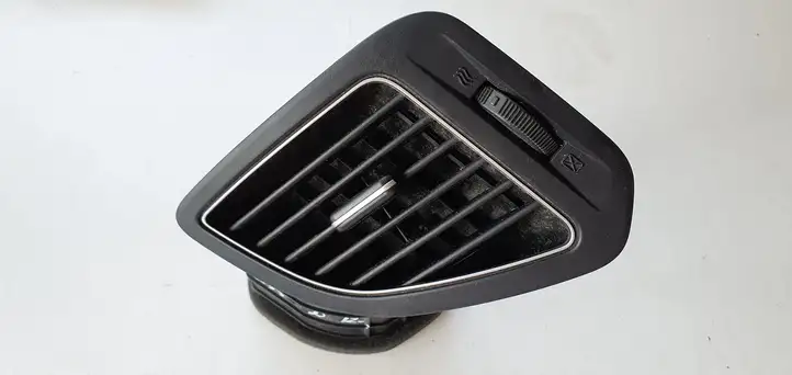 Hyundai ix35 (2009 - 2013) Боковой воздушный дефлектор — фото 1